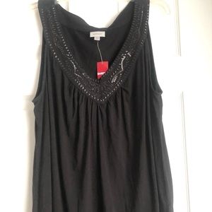 Avenue- NWT- 2X Black Tank Blouse